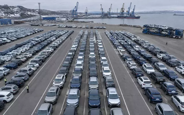 BMW возглавил список марок параллельного импорта в Петербурге