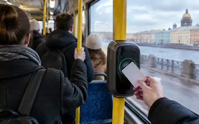 Петербург может повысить плату за проезд в общественном транспорте с 2027 года