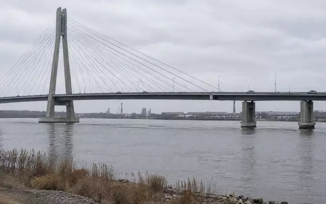 Подрядчик открыл вантовый мост КАД в Петербурге на 3 дня раньше срока