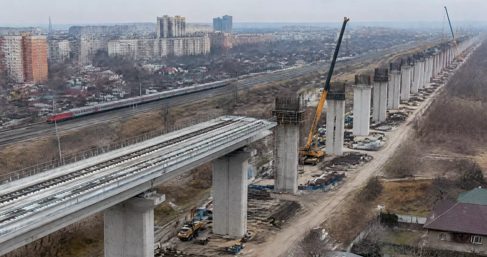 В Петербурге строят самую большую в России двухпутную эстакаду для ВСМ