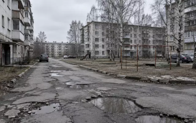 В Сыктывкаре в 2027 году не планируют ремонтировать дворы по программе